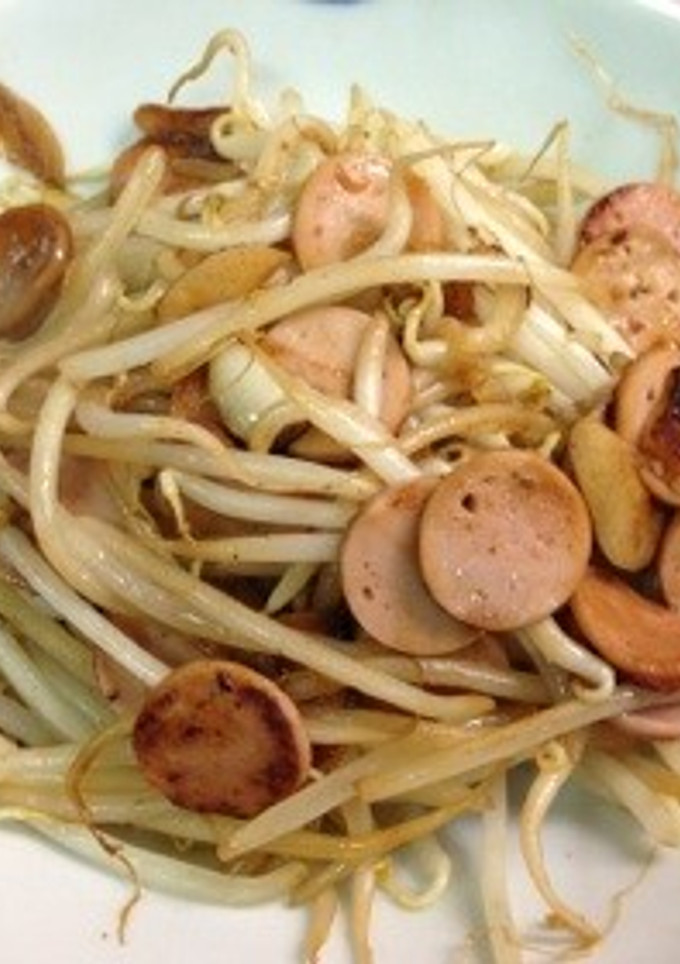 手軽な材料で簡単おつまみ！もやし炒め-レシピのメイン写真