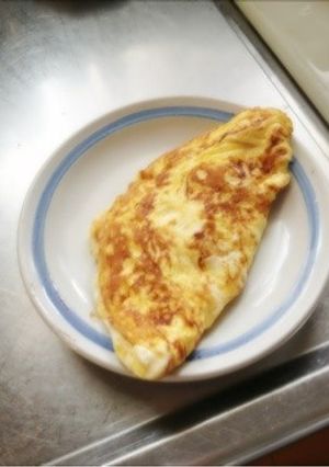 チーズとカニカマのオムレツ-レシピのメイン写真