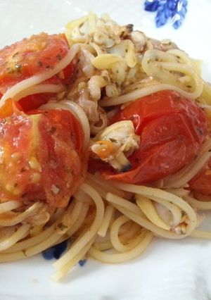 今日は、あさりとトマトのパスタよ！-レシピのメイン写真