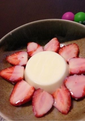 市販のミルクプリンで♪いちごミルクプリン-レシピのメイン写真
