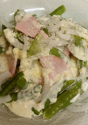 さやえんどうと新玉ねぎのシーザーサラダ-レシピのメイン写真