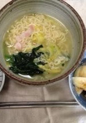 旬のキャベツを入れたラーメン-レシピのメイン写真