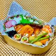 オクラとパプリカの肉巻き