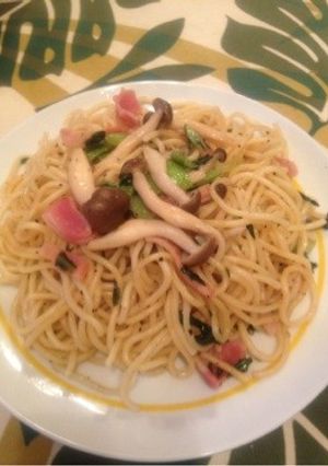 チンゲン菜とベーコンの和風パスタ♡-レシピのメイン写真