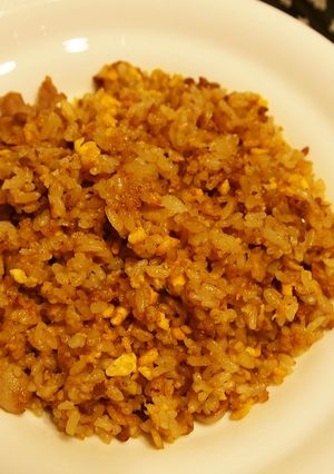 パラパラ食感がやみつき♡定番のチャーハン-レシピのメイン写真