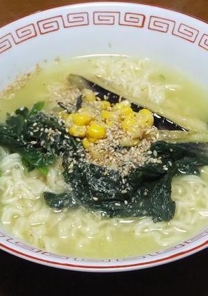 揚げ茄子とほうれん草のラーメン-レシピのメイン写真