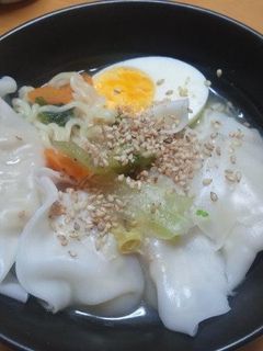 野菜たっぷりワンタン塩ラーメン-レシピのメイン写真