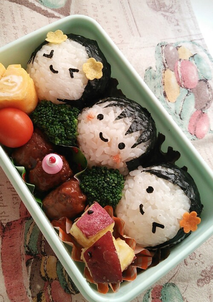 簡単ｷｬﾗ弁♪おともだちおにぎり♪-レシピのメイン写真