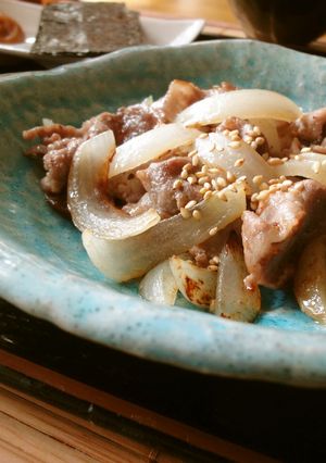 ＊簡単＊豚バラ肉と新玉葱の炒め物＊-レシピのメイン写真