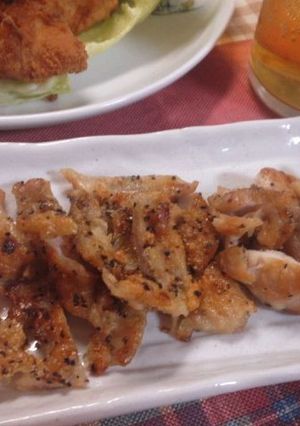 鶏皮のパリパリ焼き-レシピのメイン写真