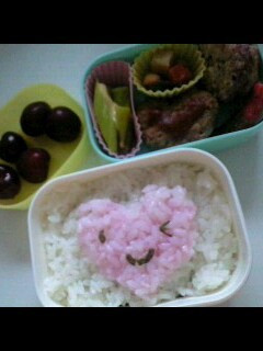 簡単☆詰めご飯でハート弁当〈キャラ弁〉-レシピのメイン写真