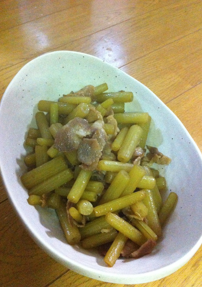 フキと豚肉の炒めたやつ♡-レシピのメイン写真