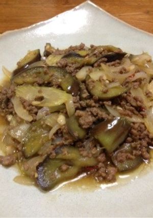 なす・新玉ねぎ・セロリ・ひき肉の甘辛炒め-レシピのメイン写真