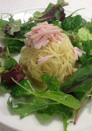 鶏ハムと彩野菜の冷製パスタ ブラバ風-レシピのメイン写真