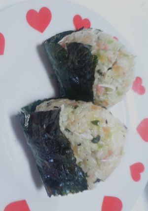 しらす丼をおにぎりに(^.^)v-レシピのメイン写真