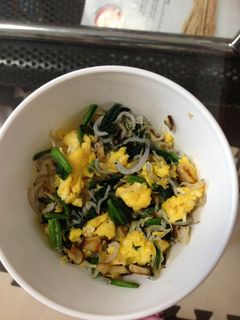 離乳食中期 しらすとほうれん草の卵炒め-レシピのメイン写真
