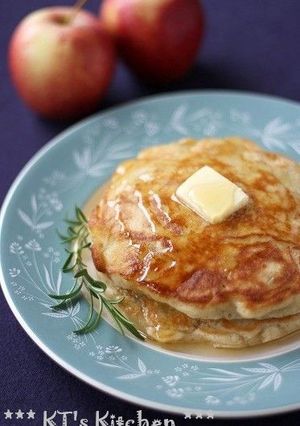 りんごとローズマリーのパンケーキ-レシピのメイン写真