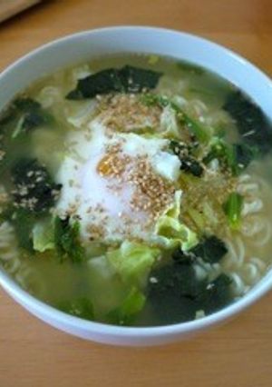 簡単！巣ごもり卵の塩ラーメン-レシピのメイン写真