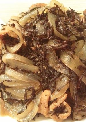 ひじきとたまねぎ、豚肉のさっぱり炒め-レシピのメイン写真