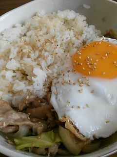 がっつりランチに☆豚のしょうが焼き丼-レシピのメイン写真