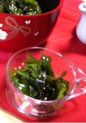 黒崎海岸の天然生わかめの酢の物-レシピのメイン写真