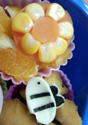 お弁当に！簡単☆人参とコーンのお花☆-レシピのメイン写真
