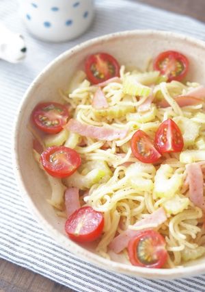 *セロリの塩やきそば レモン風味♪*-レシピのメイン写真