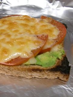 アボカドとトマトのチーズトースト-レシピのメイン写真