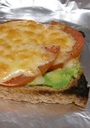 アボカドとトマトのチーズトースト-レシピのメイン写真