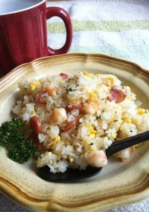 パッと炒めるだけ‼ピラフ風エビチャーハン-レシピのメイン写真