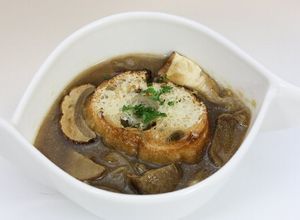 乾燥ポルチーニのオニオンスープ-レシピのメイン写真