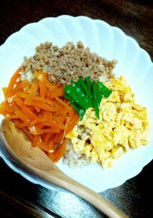 彩りきれいな３色ご飯-レシピのメイン写真