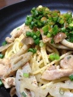 シャキシャキ蓮根とチキンの和風パスタ-レシピのメイン写真