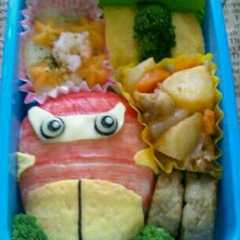 รูปของ 幼稚園のお弁当☆train hero☆
