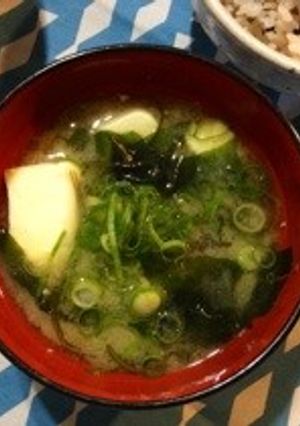 簡単♪きざみ昆布と海藻ミックスのお味噌汁-レシピのメイン写真