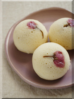 * お花見・手土産に ♥ 桜蒸しパン♬-レシピのメイン写真