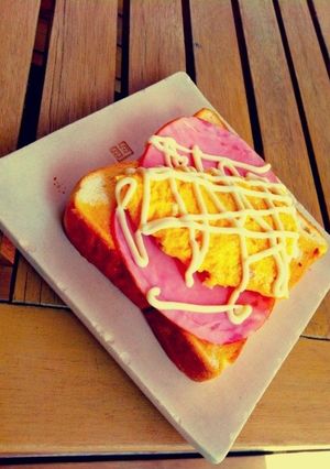 チーズめんたいオムレツ♡トースト-レシピのメイン写真