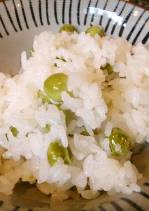 グリーンピースご飯★豆ご飯♪とっても美味-レシピのメイン写真