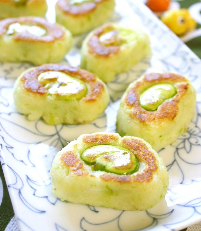 Θそら豆ｸﾝのもちふわお焼きθ◡θ by 薄荷パン 【クックパッド】 簡単