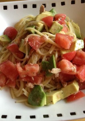 アボカドとトマトの冷製パスタ-レシピのメイン写真