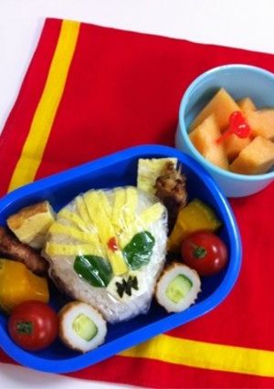 お弁当☆仮面ライダービーストのおにぎり-レシピのメイン写真