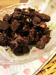 ♡¥節約レシピ♡ラスクチョコ風おやつ-レシピのメイン写真