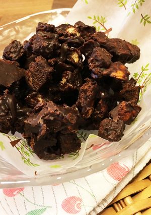 ♡¥節約レシピ♡ラスクチョコ風おやつ-レシピのメイン写真