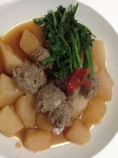 お鍋一つ。大根と豚挽肉団子-レシピのメイン写真