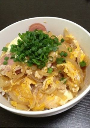 鶏肉の代わりにソーセージで親子丼もどき！-レシピのメイン写真