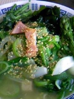 春野菜たっぷり+わかめラーメン-レシピのメイン写真