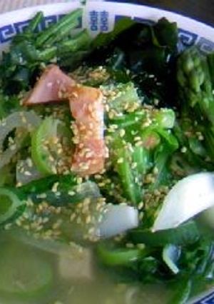 春野菜たっぷり＋わかめラーメン-レシピのメイン写真