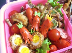 赤ウインナーでタコの飾り切り（キャラ弁）-レシピのメイン写真