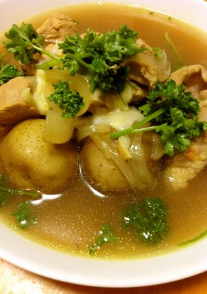 鶏肉とじゃが芋のカレースープ チーズがけ-レシピのメイン写真