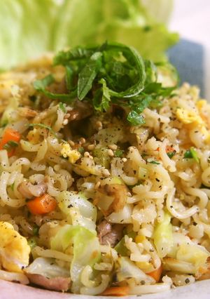サッポロ一番塩ラーメンの【大麦そば飯風】-レシピのメイン写真